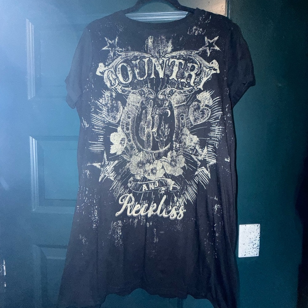 Black Graphic T-Shirt with Country and Reckless Design